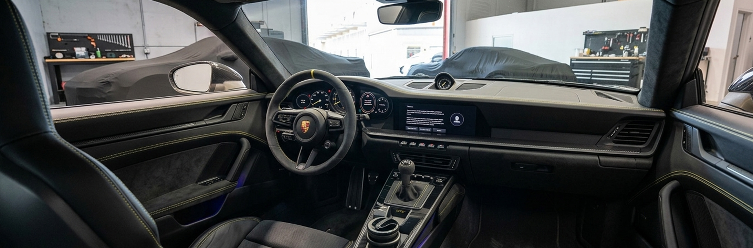 Professionelle Geruchsentfernung im Auto durch Innenraumreinigung bei APS Braunschweig