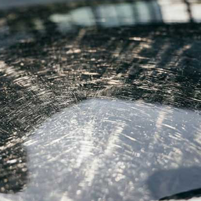Auto Lack mit feinen Kratzern und Swirls durch Waschstraße bei professioneller Aufbereitung